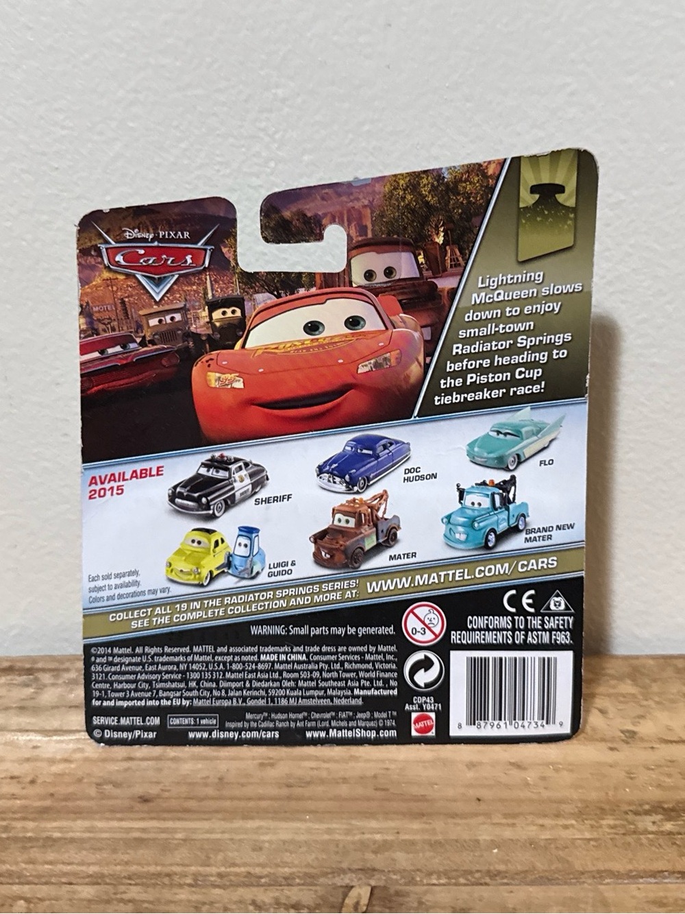 Disney Pixar Cars Flo Radiator Springs - Picture 2 of 2